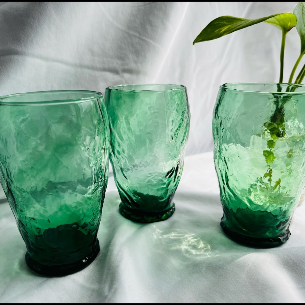 3 Green Crinkle Drinking Glasses